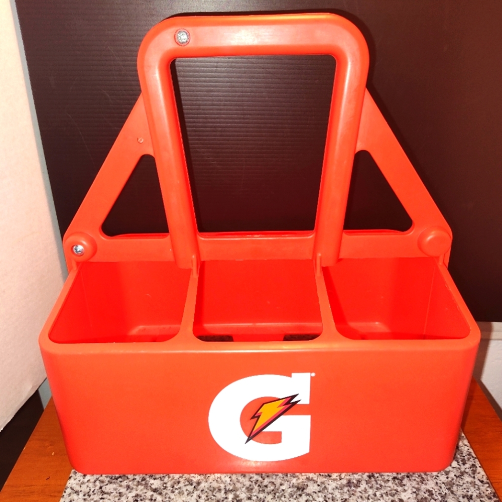 Gatorade Water Bottle Carrier. Carries 6 bottles. Bottles not included. Graphic